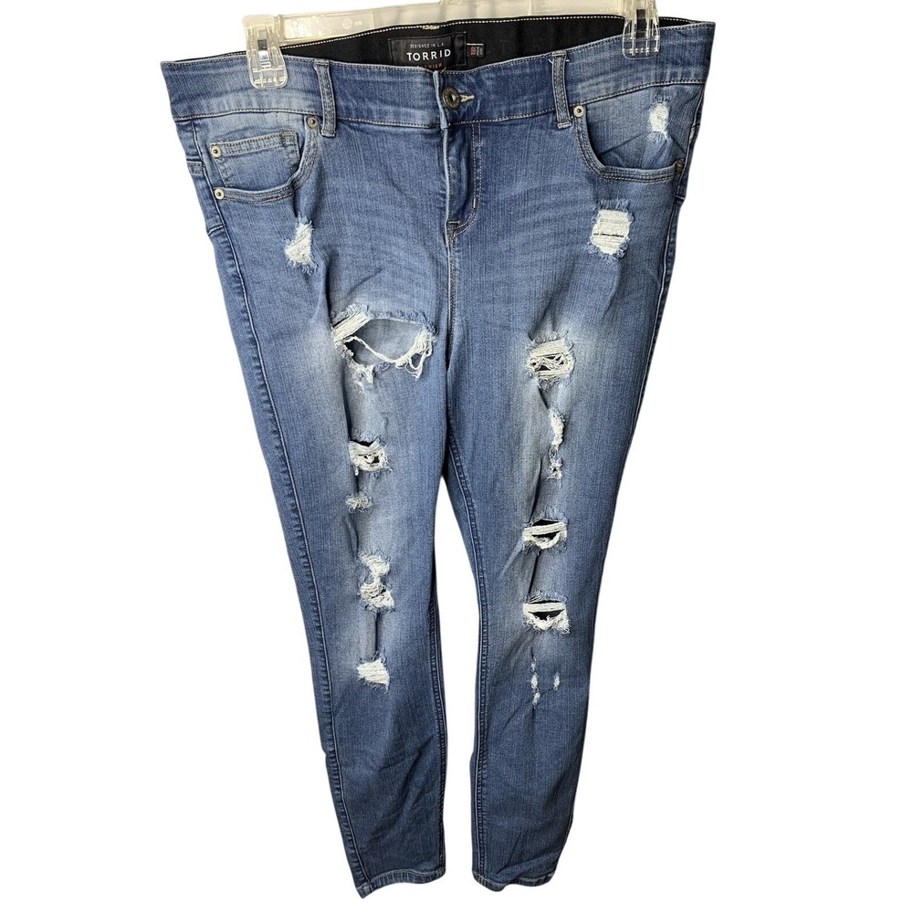 Women's Sz 18R  Torrid Premium‎ Distressed Blue Jeans Stretch Holey